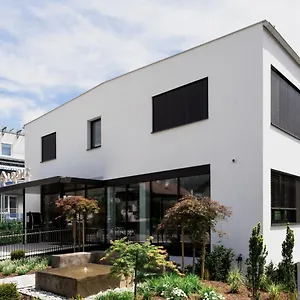 https://loomz-living.ischgl-hotels.net